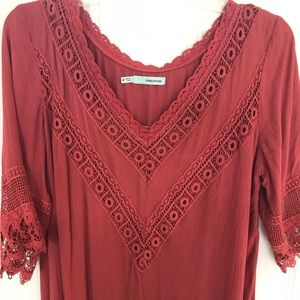 Beautiful dress with detailed neck and sleeves